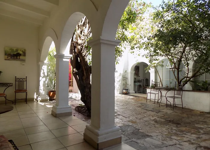 Cheap hotel: Hotel Casa San Miguel